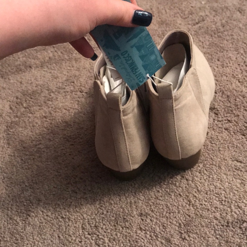 Boots - Picture 2 of 3